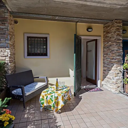 Arcobaleno - Regarda Travel Apartamento
